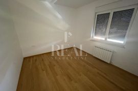 Pula, odličan stan u centru, 3S+DB novogradnja, Pula, Appartment