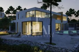 Vila s bazenom S+P+1 380m2, Vodice, Дом