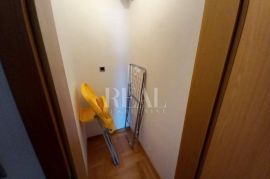 Apartman s pogledom 500 m od mora S+DB + terasa, Seget, Apartamento