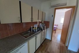 Bilice prekrasna kuća 100 m od mora, Šibenik - Okolica, Casa