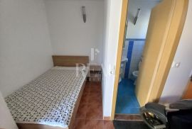 Bilice prekrasna kuća 100 m od mora, Šibenik - Okolica, Casa