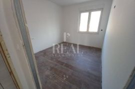 Seget Vranjica stan 77 m2 s loggom i pogledom, Seget, Appartement