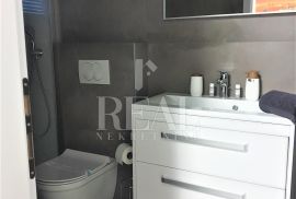 Rovinj, nekoliko minuta vožnje do centra, stan od 85 m2, 2S+DB, Rovinj, Appartment