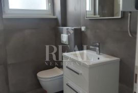 Rovinj, nekoliko minuta vožnje do centra, stan od 85 m2, 2S+DB, Rovinj, Appartment