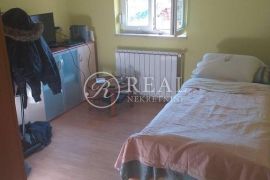 Prodaja kuće na Gornjoj Drenovi  P+1  170 m2 + starina, Rijeka, Casa