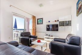 Kuća sa 4 vrhunsko opremljena apartmana,370m2, Rab, بيت