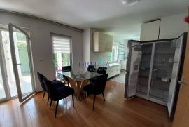 Matulji, blizina centra, 3s+db s okućnicom, Matulji, Appartment