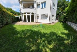 Matulji, blizina centra, 3s+db s okućnicom, Matulji, Appartment