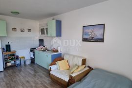 NOVI VINODOLSKI, POVILE - Dva apartmana 300 metara od mora, Novi Vinodolski, Appartment