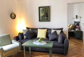 OPATIJA - CENTAR, dva renovirana stana u vili 50 m od mora, Opatija, Appartamento