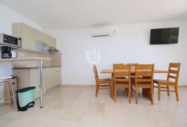 Apartmanska kuća s predivnim pogledom na more, Labin, Σπίτι