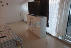 Novigrad, apartman 1S+DB u zgradi s liftom!, Novigrad, Kвартира