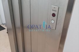 Novigrad, apartman 1S+DB u zgradi s liftom!, Novigrad, Kвартира