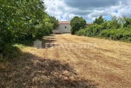 Prodaje se građevinsko zemljište u Kuftićima, Marčana, Terrain