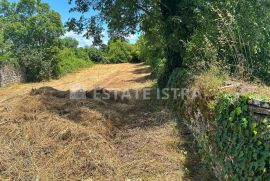 Prodaje se građevinsko zemljište u Kuftićima, Marčana, Terrain