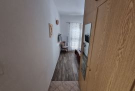 OTOK KRK, MALINSKA - Apartman 2S+DB, 2 parkinga, 200 m od mora, Malinska-Dubašnica, Διαμέρισμα