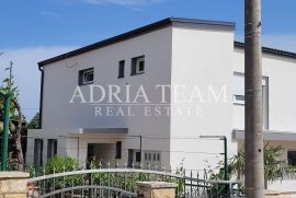 APARTMANI U STAMBENOJ ZGRADI S VRTOM, MIRNA I TIHA POZICIJA, POSEDARJE - ZADAR, Posedarje, Flat