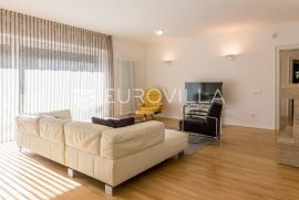 Šalata troiposoban namješten stan s garažom, Zagreb, Appartement