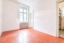 Zagreb, Centar, Svačićev trg, troipolsoban stan NKP 120m2, Zagreb, Daire