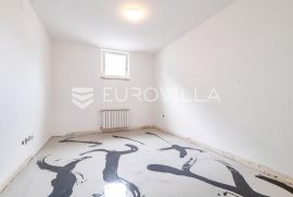 Zagreb, Jakuševec, funcionalni četvrosobni stan NKP 80 m2, Zagreb, شقة