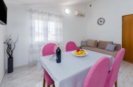 Apartmanska kuća u blizini mora, Štinjan, Istra, Pula, Ev