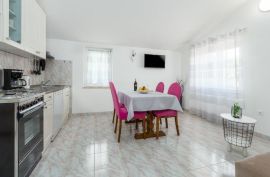 Apartmanska kuća u blizini mora, Štinjan, Istra, Pula, Ev