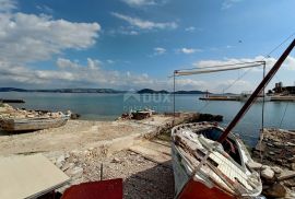 OTOK VRGADA - Kuća s impresivnim pogledom na more, Pakoštane, House