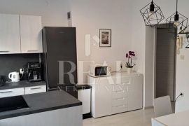 Prodaja novouređenog stana na Belvederu 2S+DB  68 M2, Rijeka, Appartement