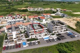 PRODAJA apartman Privlaka 97,05 m2, prodaja, 120m od mora, parking, Privlaka, Appartamento