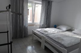 ISTRA, PEROJ Apartmanska kuća na 600m od mora!, Vodnjan, House