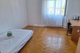 RIJEKA, ŠKURINJE - stan 4S+DB, 99m2, 2 balkona, Rijeka, Appartamento