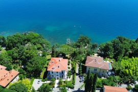 OPATIJA, STARA AUSTROUGARSKA VILA UZ MORE, Opatija, Haus