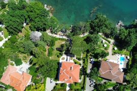 OPATIJA, STARA AUSTROUGARSKA VILA UZ MORE, Opatija, Haus