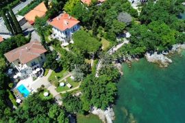 OPATIJA, STARA AUSTROUGARSKA VILA UZ MORE, Opatija, Haus