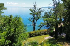 OPATIJA, STARA AUSTROUGARSKA VILA UZ MORE, Opatija, Haus