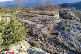 BRSEČ, ZEMLJIŠTE S ZAPOČETOM GRADNJOM I PREDIVNIM POGLEDOM NA MORE, Mošćenička Draga, Arazi