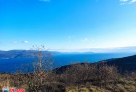 BRSEČ, ZEMLJIŠTE S ZAPOČETOM GRADNJOM I PREDIVNIM POGLEDOM NA MORE, Mošćenička Draga, Arazi