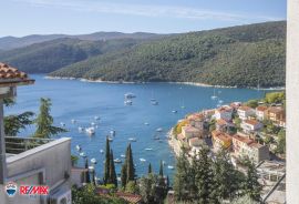 ISTRA, RABAC, DVOJNA KUĆA SA PREKRASNIM POGLEDOM NA MORE, Labin, Famiglia