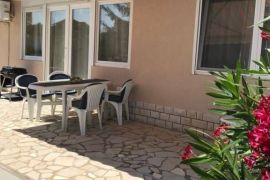 ISTRA,LABIN,OBITELJSKA KUĆA U GRADU SA 4 STAMBENE JEDINICE, Labin, House