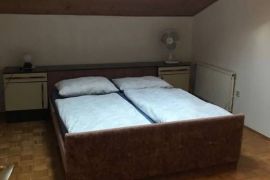 ISTRA,LABIN,OBITELJSKA KUĆA U GRADU SA 4 STAMBENE JEDINICE, Labin, House