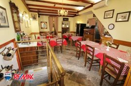 ISTRA, ROVINJ, RESTORAN I STAN U STAROM GRADU ROVINJU, Rovinj, Коммерческая недвижимость