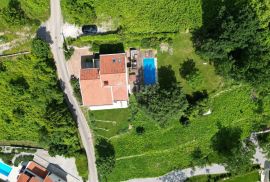 IČIĆI, POLJANE- villa 250m2 s pogledom na more i bazenom + uređena okućnica 1100m2, Opatija - Okolica, House