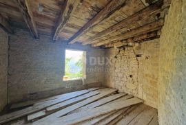 ISTRA, OPRTALJ - Kamena starina s panoramskim pogledom na zelenilo, Oprtalj, House