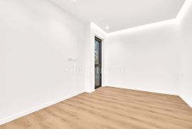 OPATIJA, stan 2S+DB s okućnicom, u luksuznoj novogradnji s bazenom (S1), Opatija, Appartment