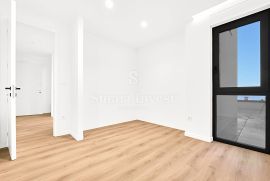 OPATIJA, stan 2S+DB s okućnicom, u luksuznoj novogradnji s bazenom (S1), Opatija, Appartment