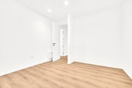 OPATIJA, stan 2S+DB s okućnicom, u luksuznoj novogradnji s bazenom (S1), Opatija, Appartment