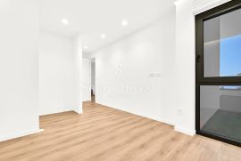 OPATIJA, stan 2S+DB s okućnicom, u luksuznoj novogradnji s bazenom (S1), Opatija, Appartment