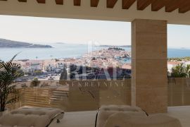 Penthouse 3S+DB 255,85m2 sa velikom terasom i privatnim bazenom, Primošten, Διαμέρισμα