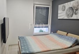 Apartman s okućnicom blizu plaže, Njivice, Omišalj, Flat