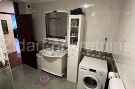 Konforan petosoban porodicni stan u Zemunu, Zemun, Appartement